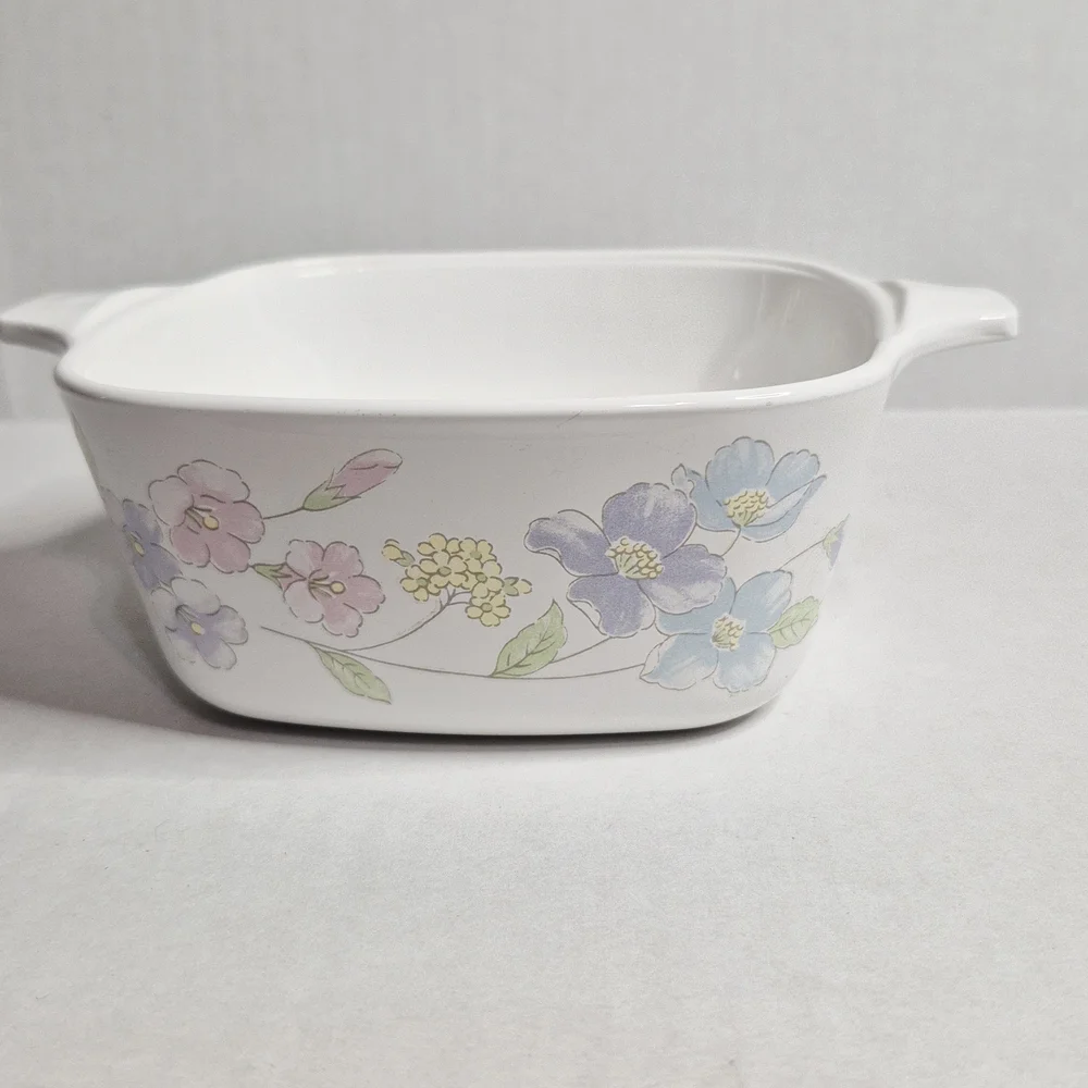 Vintage Corning Ware Pastel Bouquet Casserole Dish P-43-B Pyroceram‎ Floral